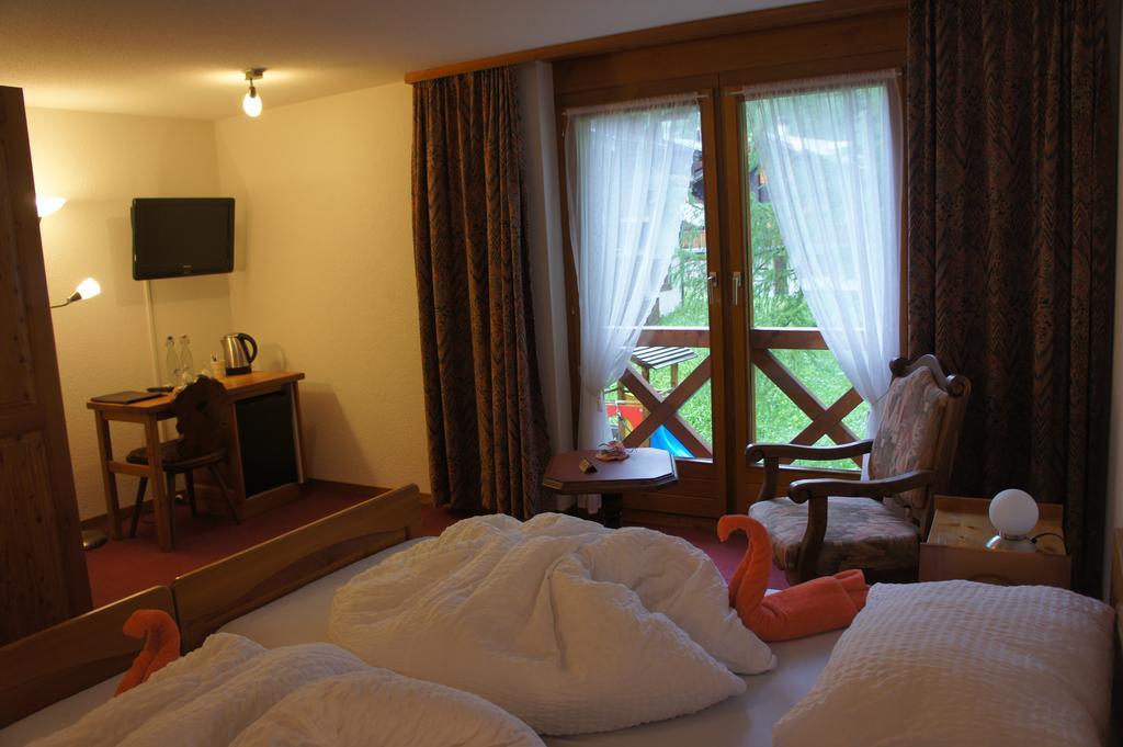 Hotel Alpenhof Oberwald Εξωτερικό φωτογραφία